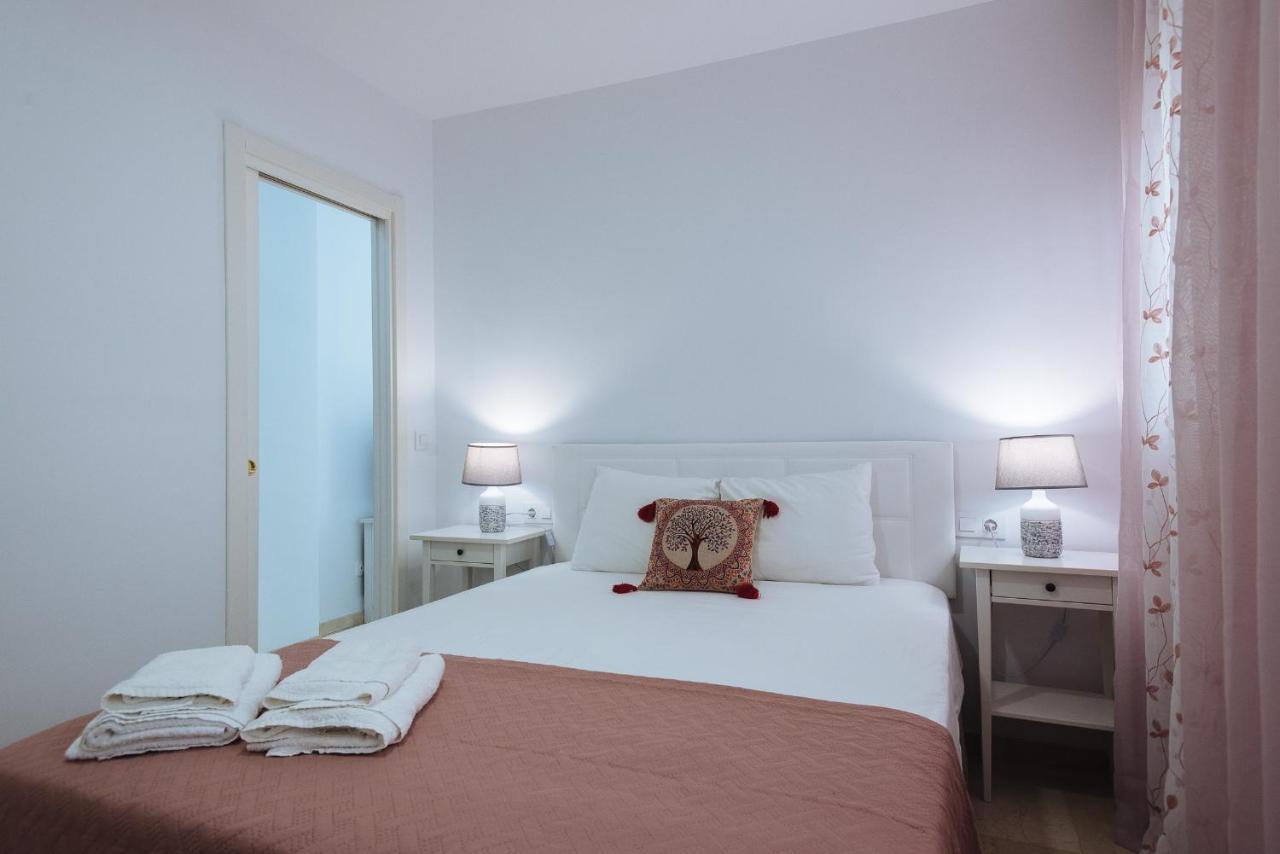 Sbh1 Beautiful 1 Bedroom Apartment In City Center — Photos 1